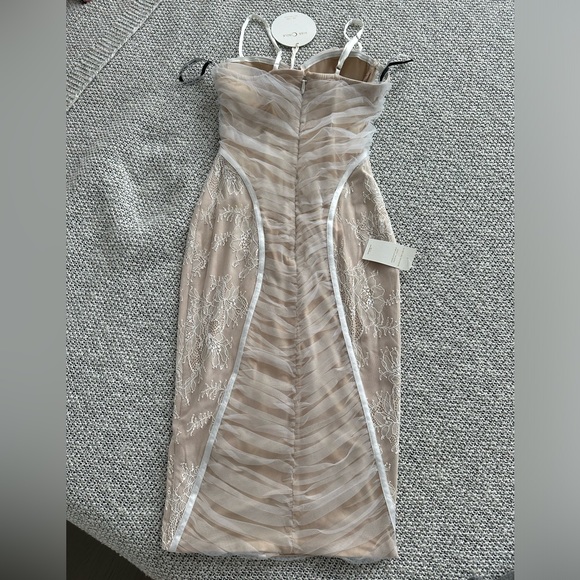 Marley white Miss Circle XS, NWT - Picture 2 of 4